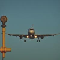 Plane coming in for a landing, photo by Sebastian Grochowicz
