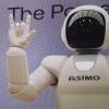 Robot doing a hand signal